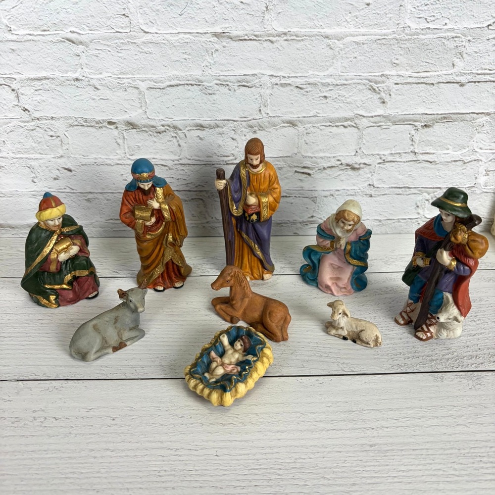 Vintage Ceramic Porcelain Nativity Scene Set Of 9, Figures Animals Incomplete